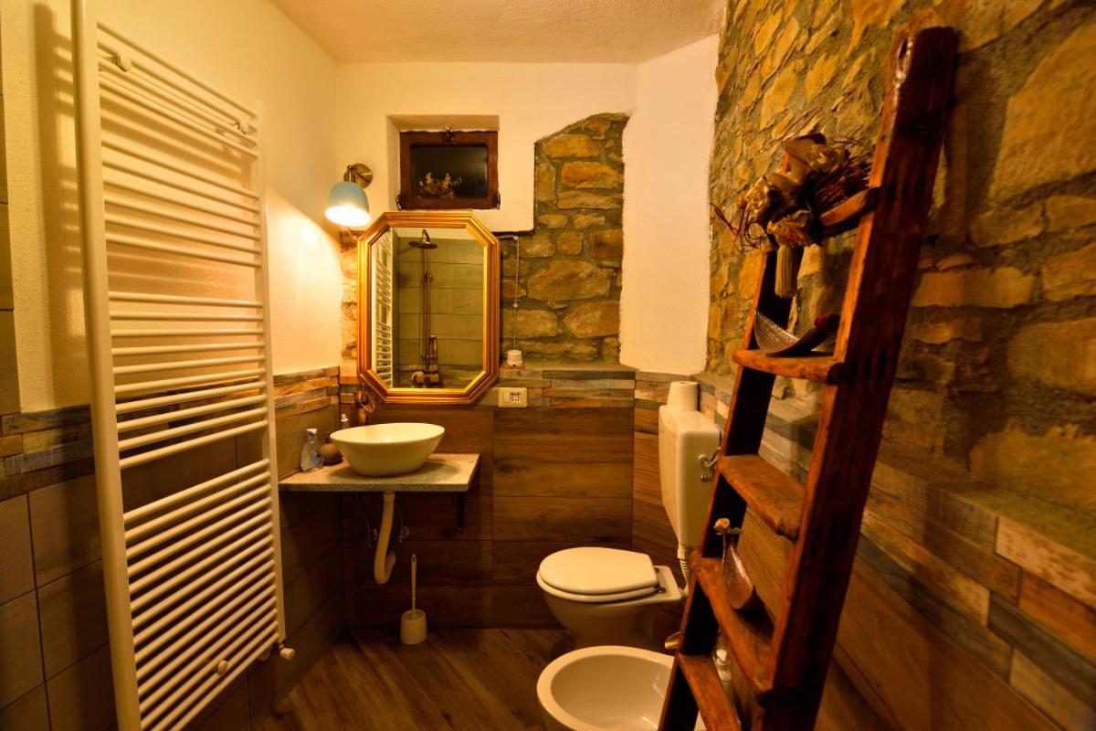 Il Borgo Del Castello Hotel Cremolino Exterior photo
